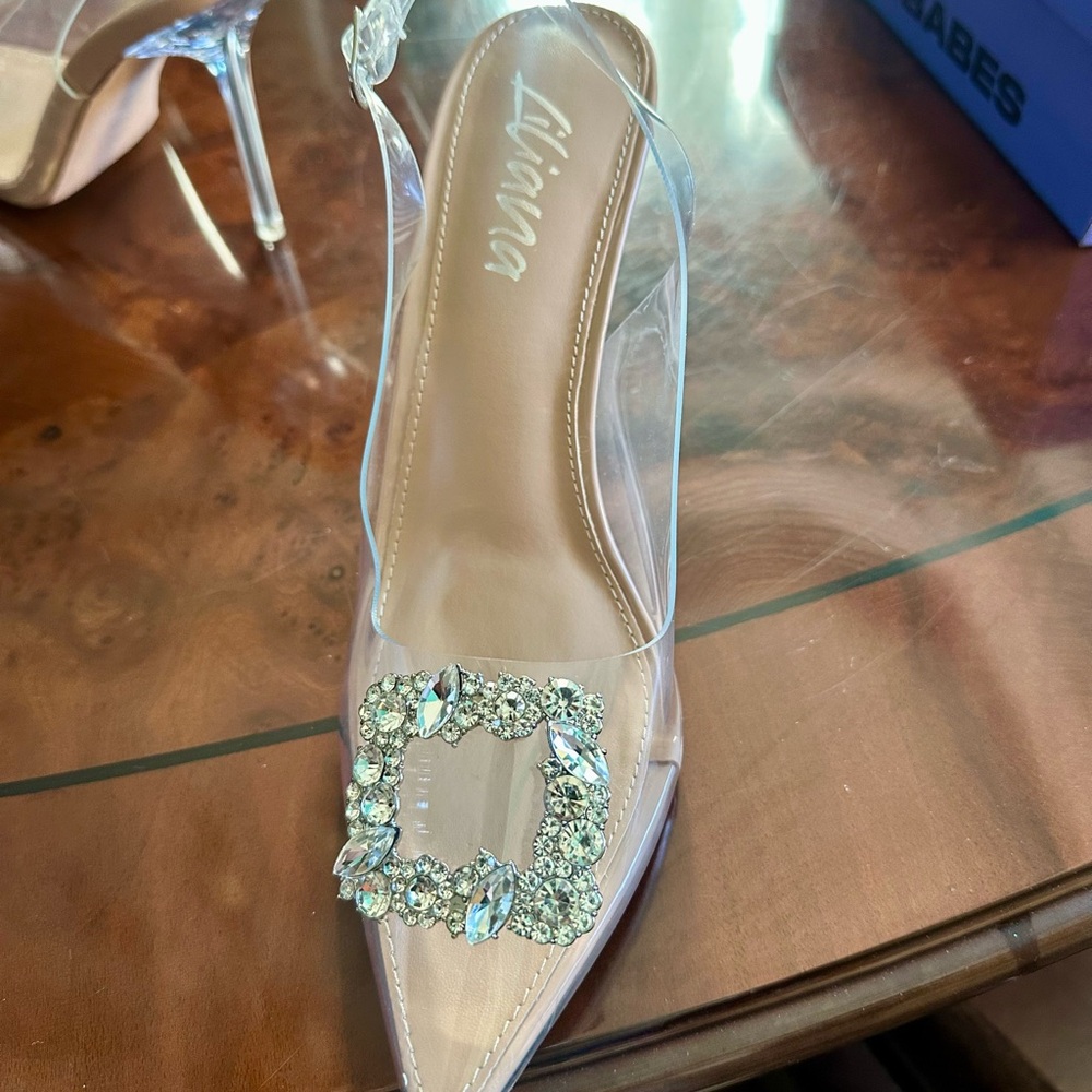 Brand New Elegant Nude Heels with Crystal Embellishment - Picture 6 of 7